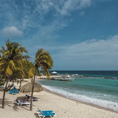 Moomba Beach Club Hotel